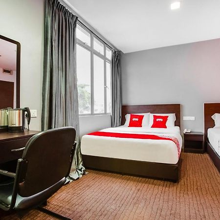 Oyo 89652 P Line Hotel Johor Bahru Extérieur photo