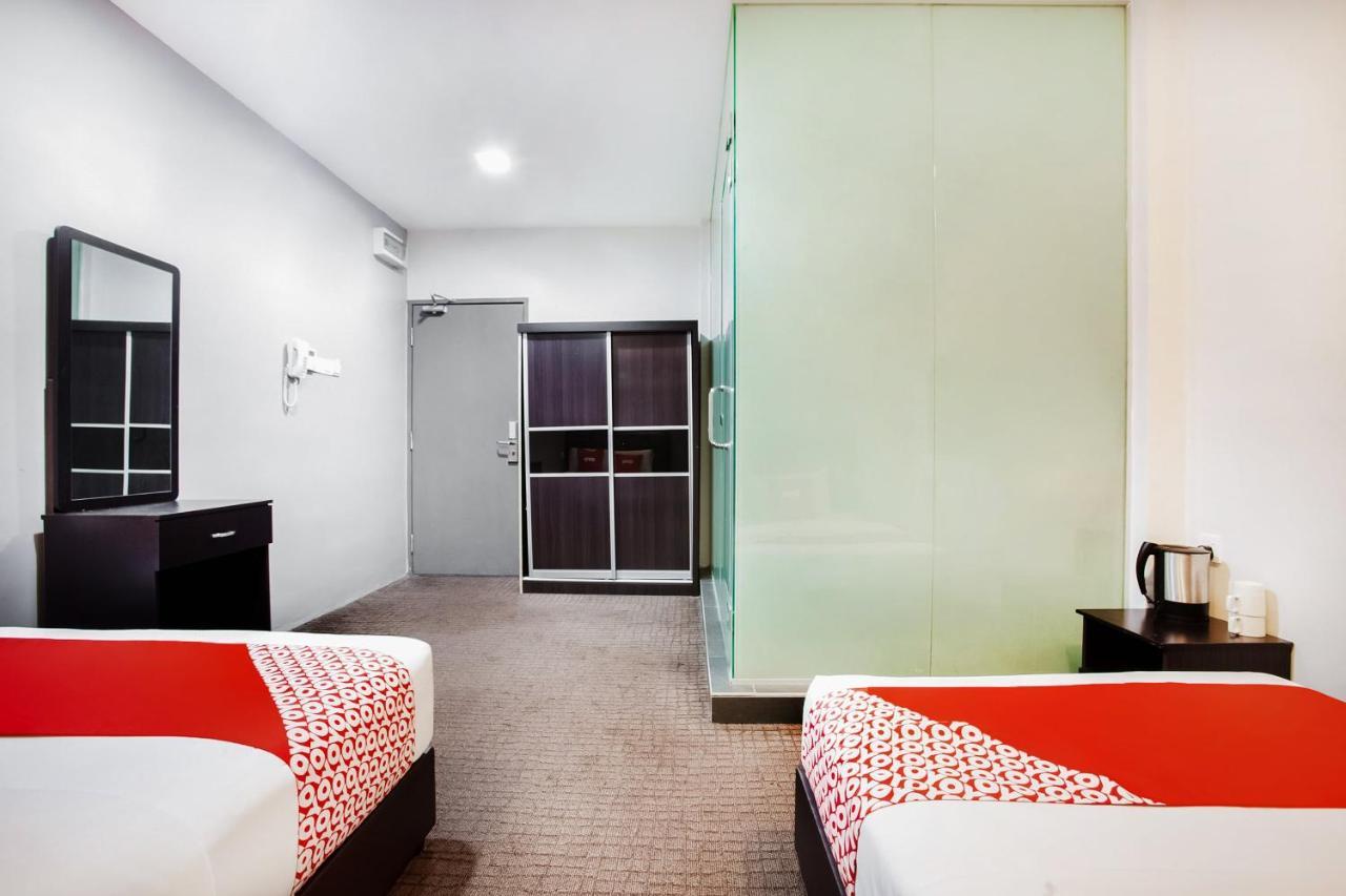 Oyo 89652 P Line Hotel Johor Bahru Extérieur photo