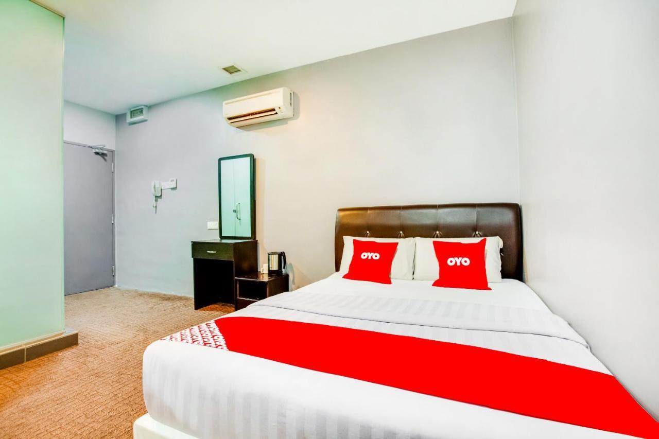 Oyo 89652 P Line Hotel Johor Bahru Extérieur photo
