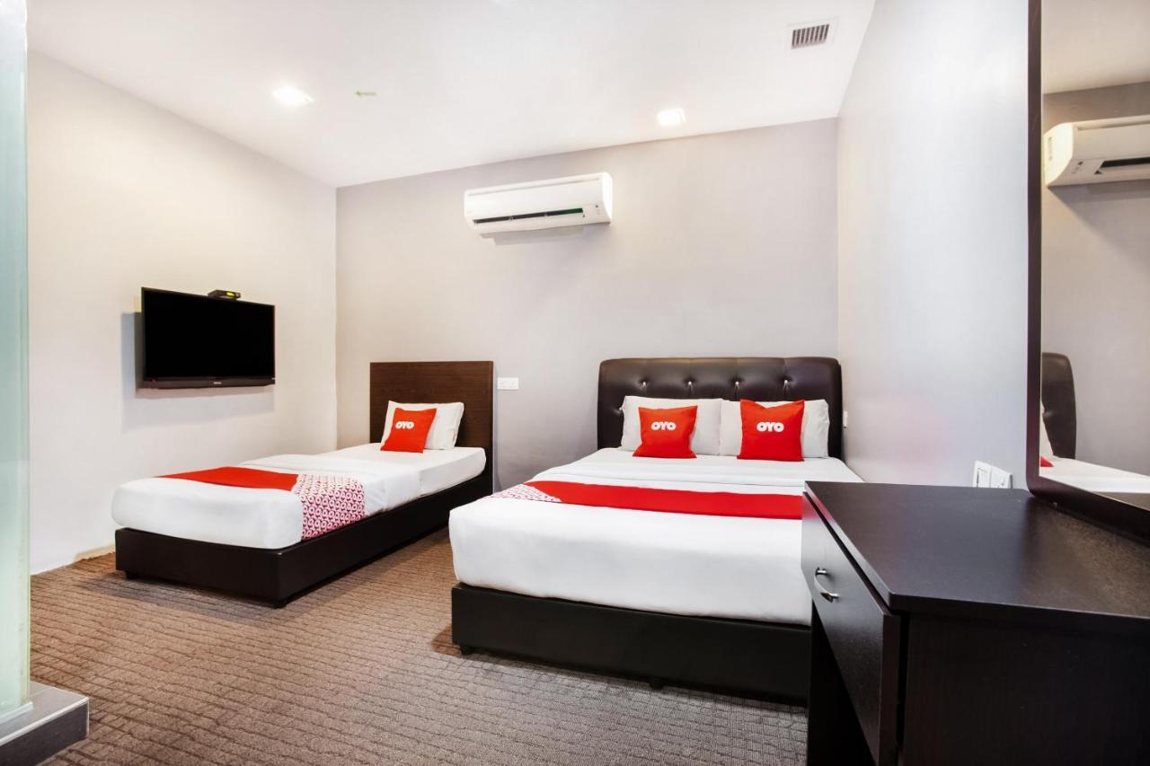 Oyo 89652 P Line Hotel Johor Bahru Extérieur photo