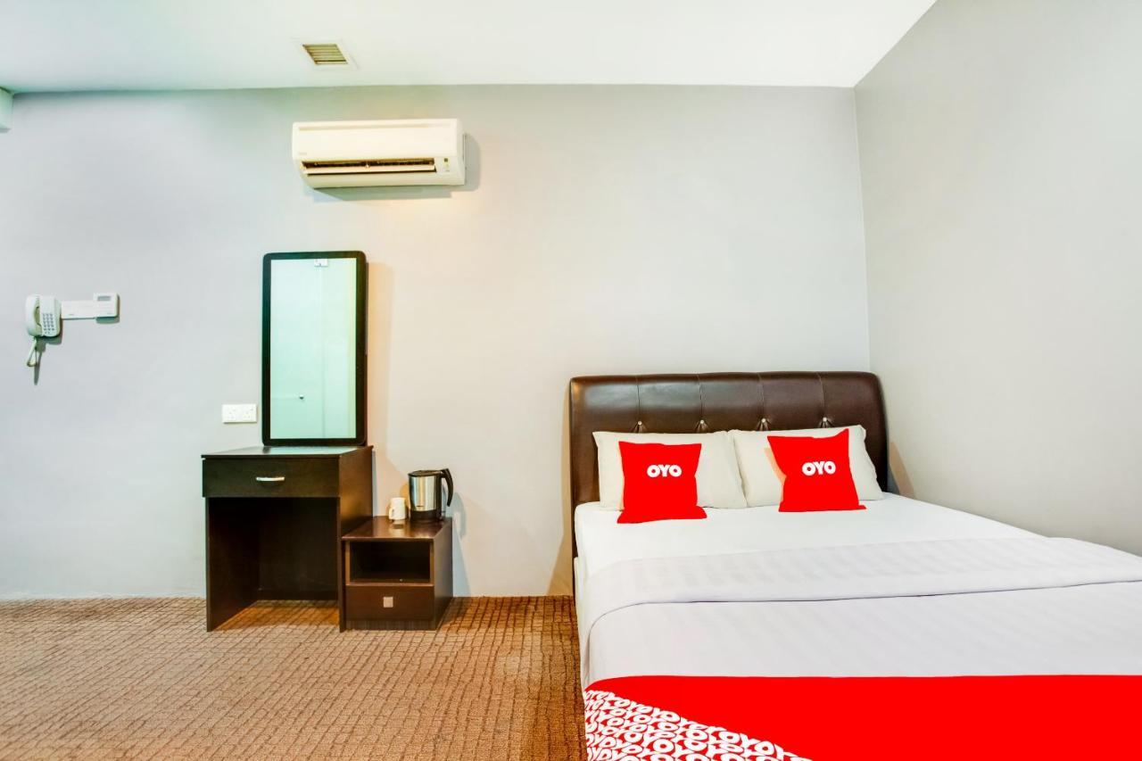 Oyo 89652 P Line Hotel Johor Bahru Extérieur photo