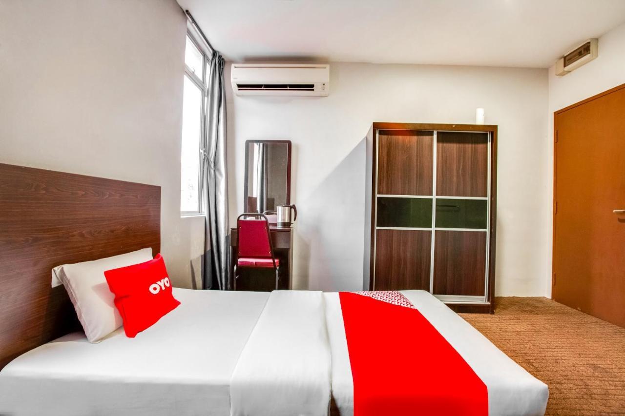 Oyo 89652 P Line Hotel Johor Bahru Extérieur photo