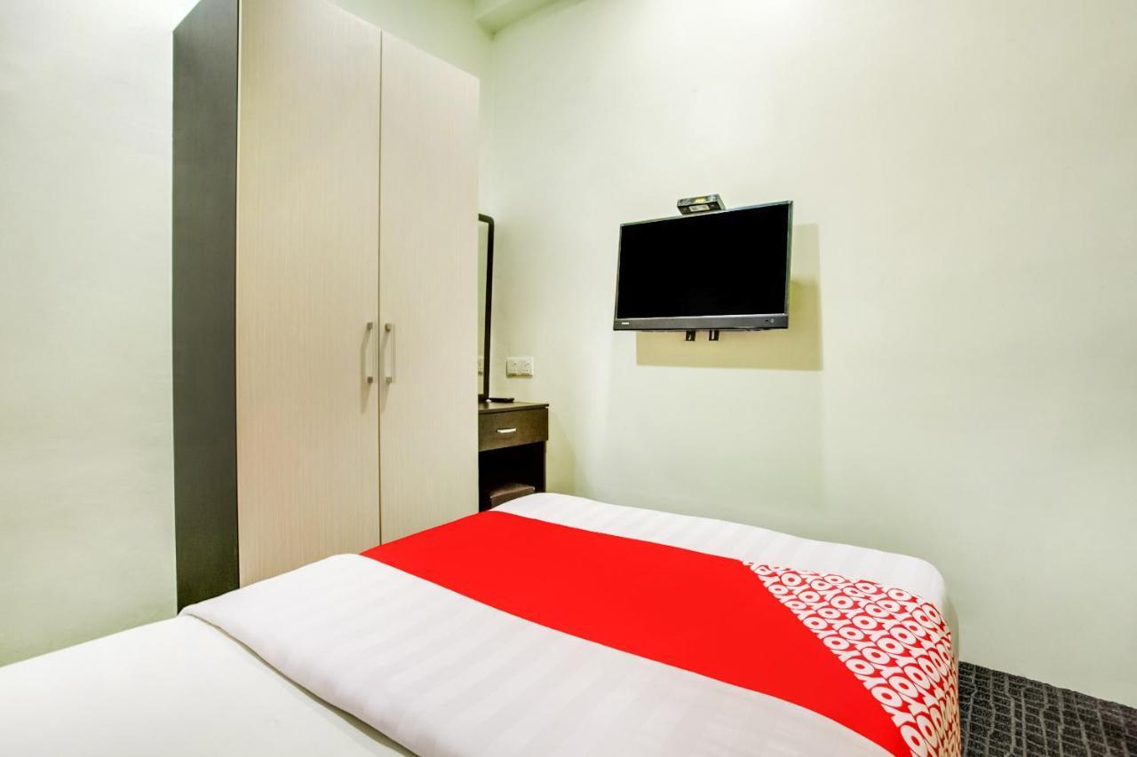 Oyo 89652 P Line Hotel Johor Bahru Extérieur photo