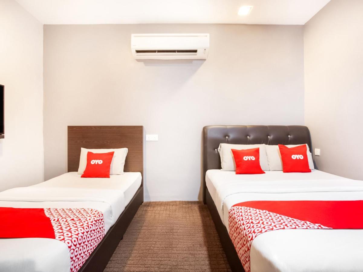 Oyo 89652 P Line Hotel Johor Bahru Extérieur photo