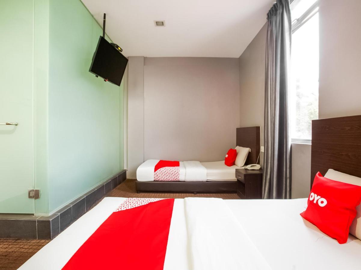 Oyo 89652 P Line Hotel Johor Bahru Extérieur photo