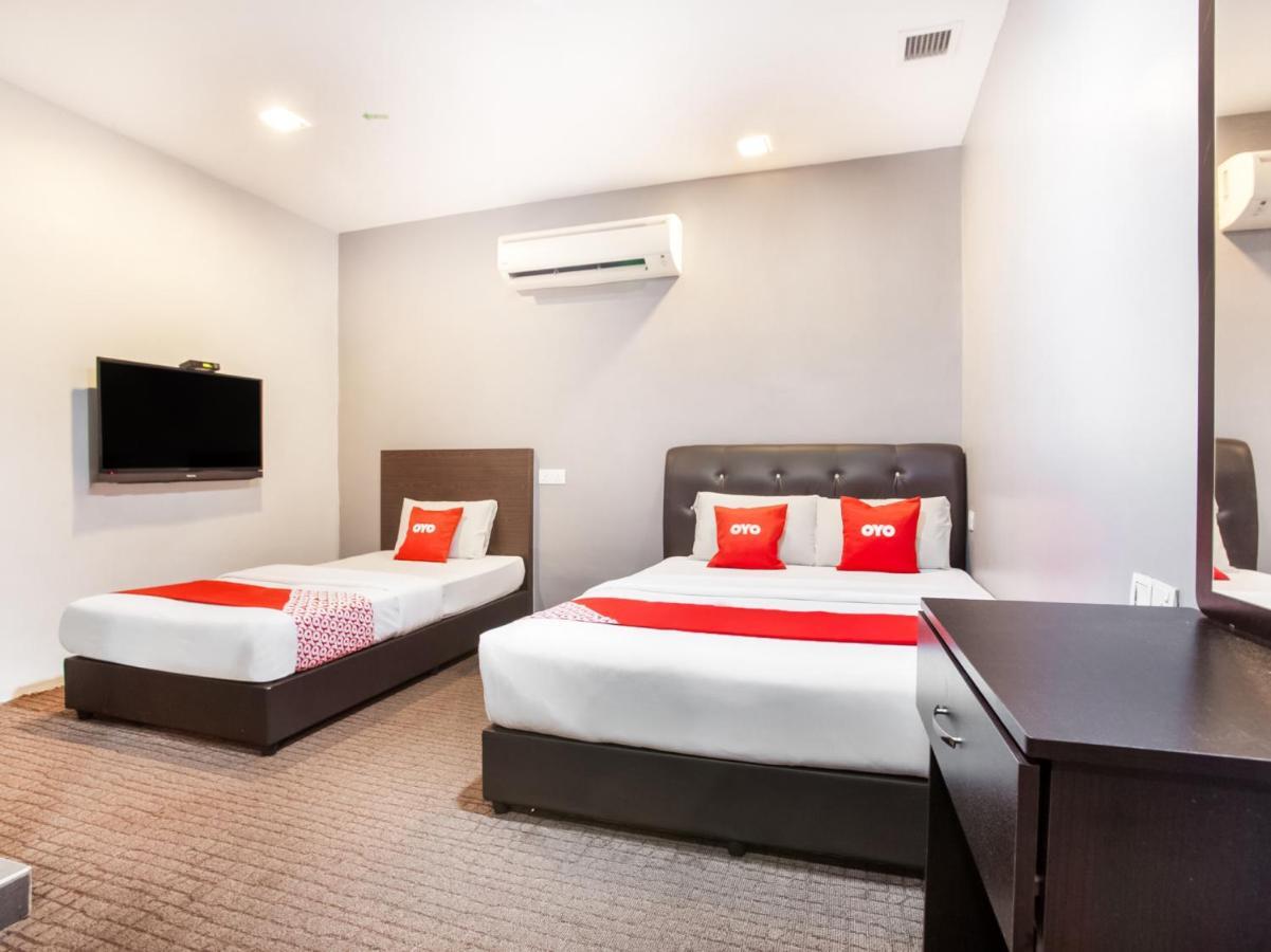 Oyo 89652 P Line Hotel Johor Bahru Extérieur photo